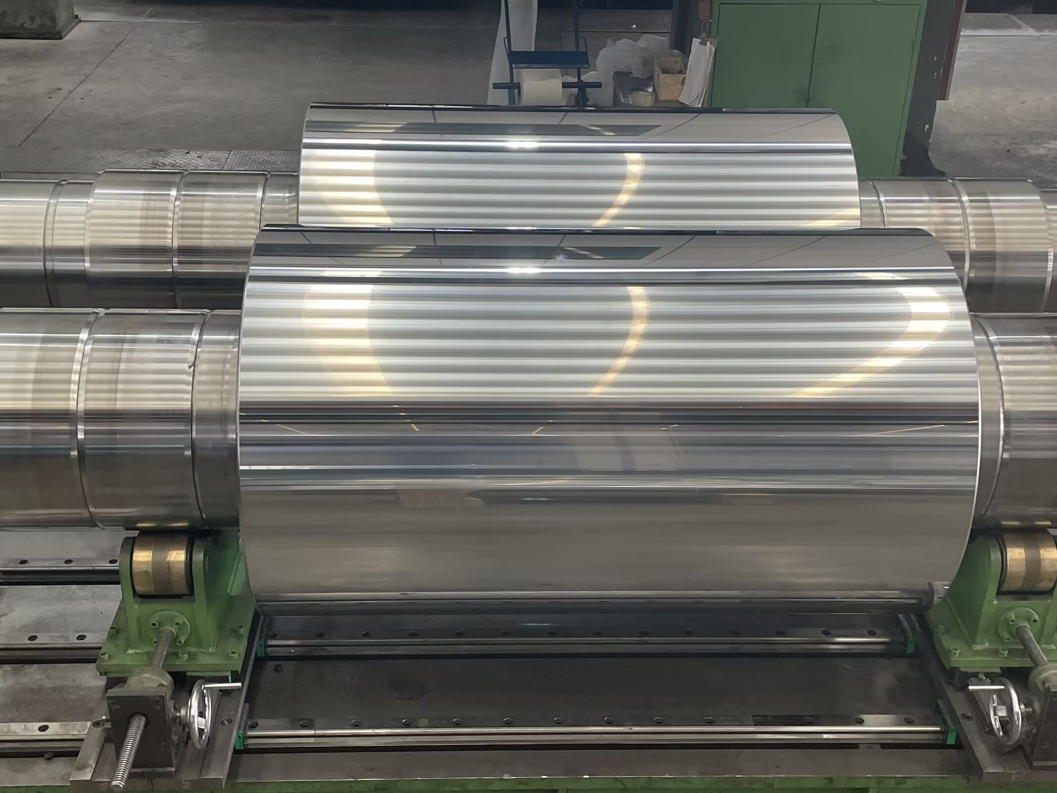 900*1500宽幅辊压机轧辊